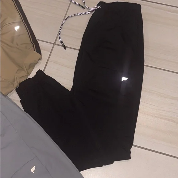 Fabletics 3 pair mens size M jogger pant - Picture 3 of 7